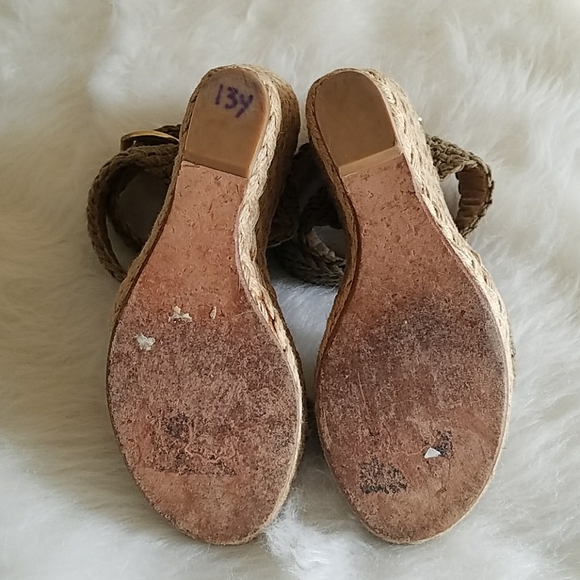 Stuart Weitzman Famous "ALEX" Wedge 7.5 - Picture 5 of 8